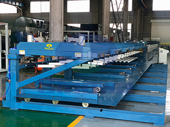 金属墙板瓦机
